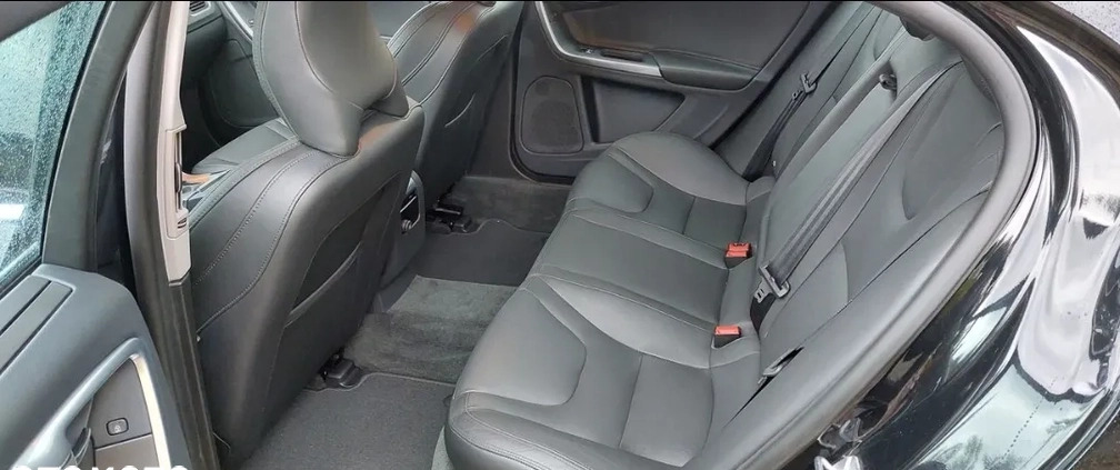 Volvo S60 cena 92000 przebieg: 34000, rok produkcji 2017 z Kraków małe 596